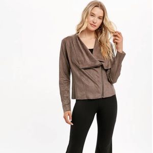 NWT Anthropologie Mystree Soft Snake Skin Vegan Suede Drape Side Zipper Jacket